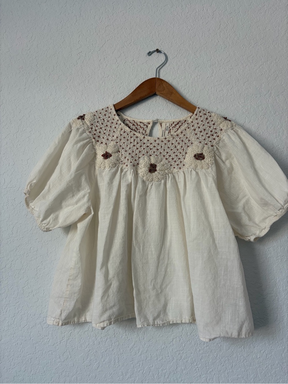 Anthropologie Cream Crochet Yoke Puff Sleeve Tunic